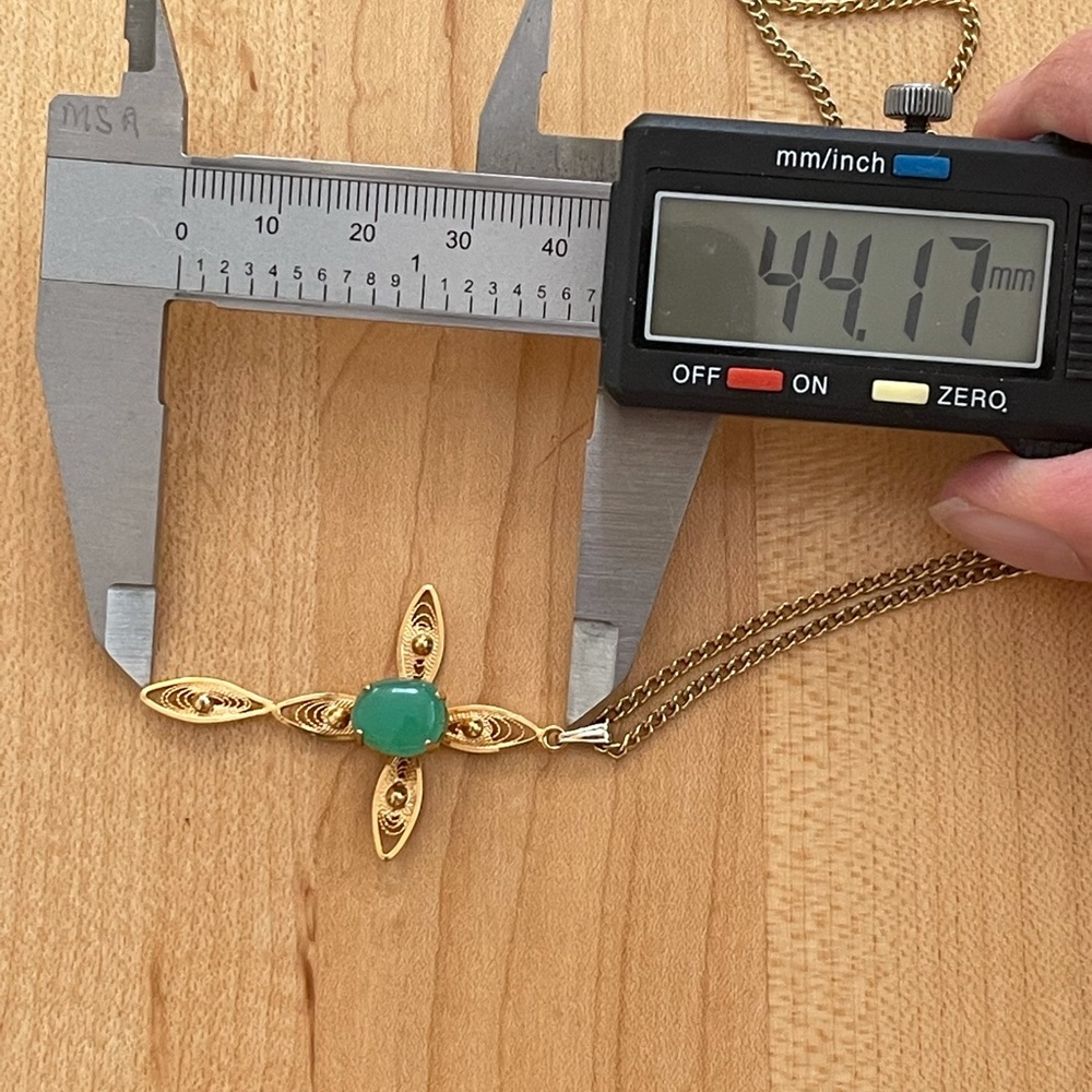 Natural chrysoprase 12K gold filled filigree cross pendant - Picture 12 of 12